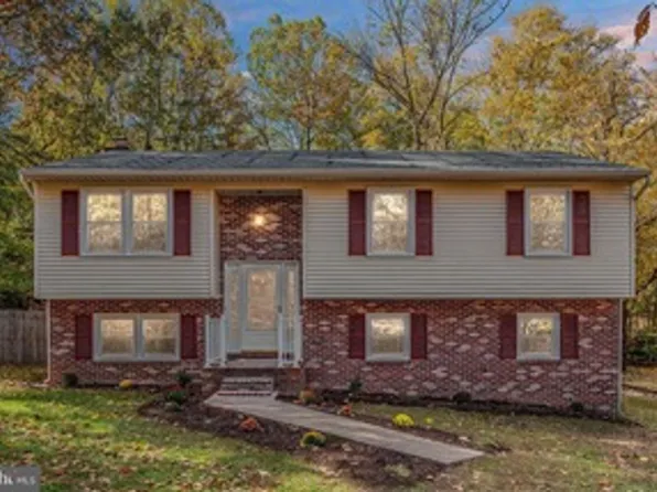 1013 Eastern View Dr, Fredericksburg, VA 22405