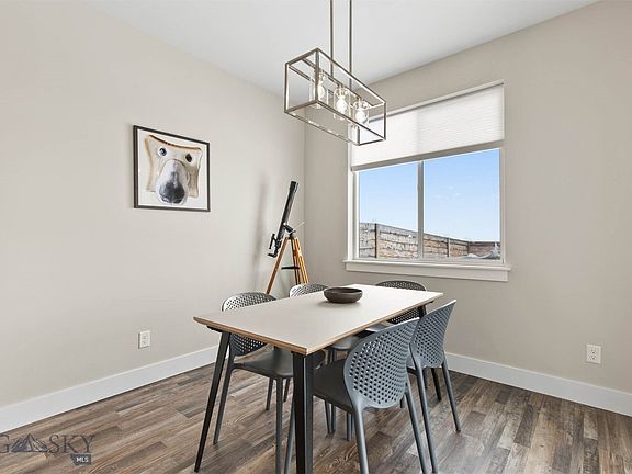 5th image of 5197 Samantha Ln #B