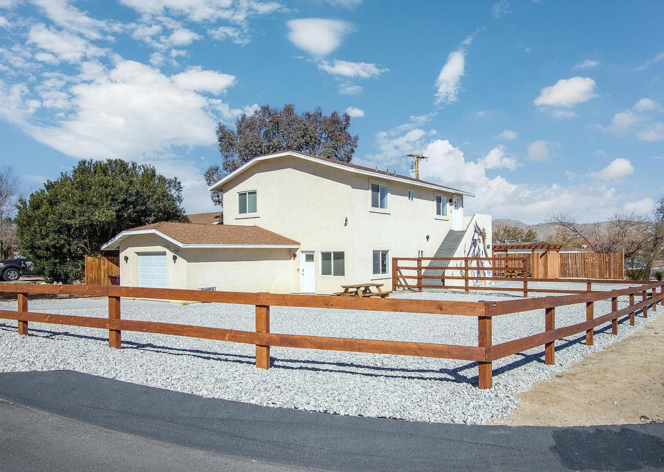 1st image of 61786 Desert Air Rd