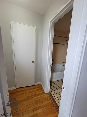 Rented by Zuz Realty | media 11