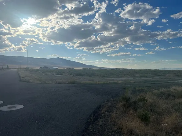 610 Yellow Brick Rd, Battle Mountain, NV 89820