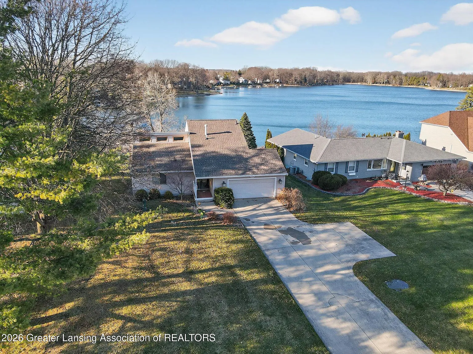 1226 S Geneva Dr photo 1