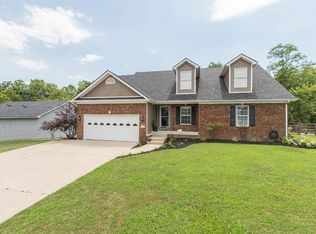 102 Shuttle Dr, Georgetown, KY 40324