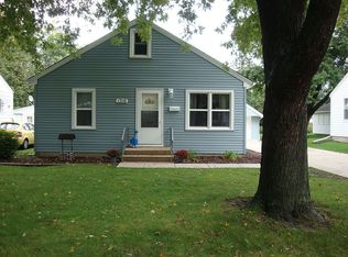 1316 Waverly Pl, Joliet, IL 60435