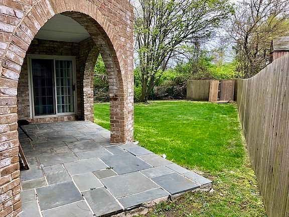 3rd image of 333 Meehan Ave
