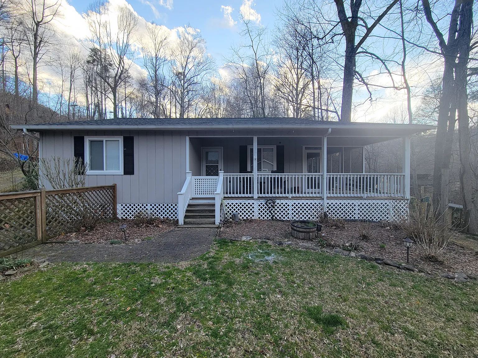 2 bed, 1028 sqft, $1,650 — Photo 2