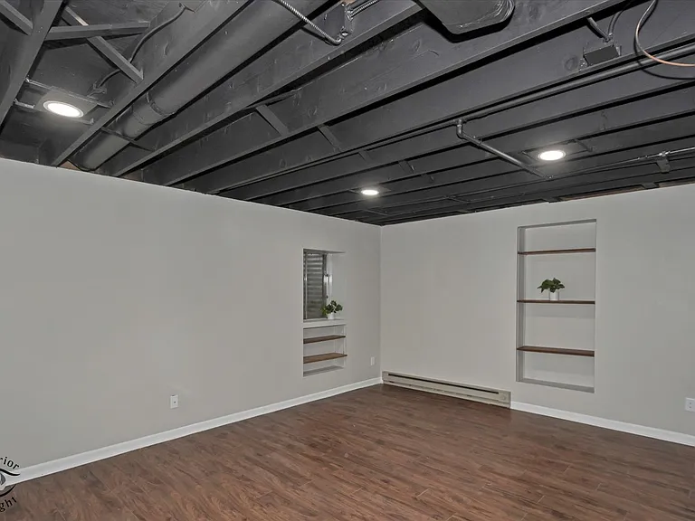 30W150 Foxboro Ct — Photo 23