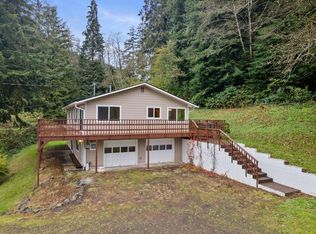 10445 Fairview Rd, Tillamook, OR 97141