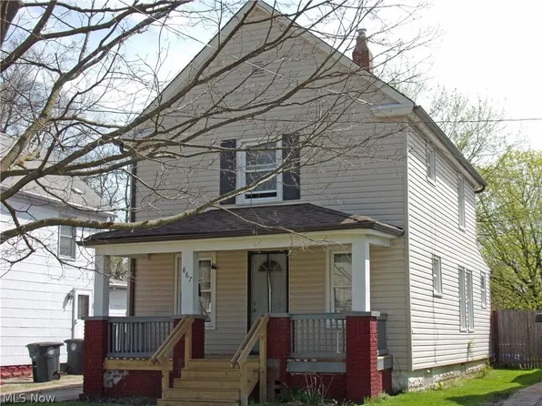 867 Kling St, Akron, OH 44311