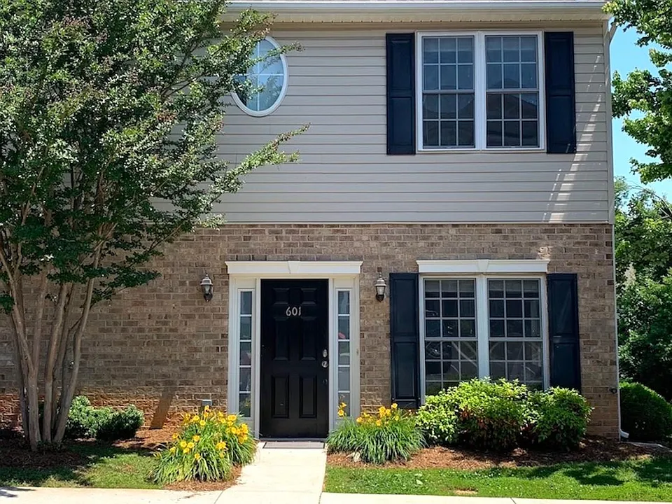 1600 Wards Ferry Rd #601