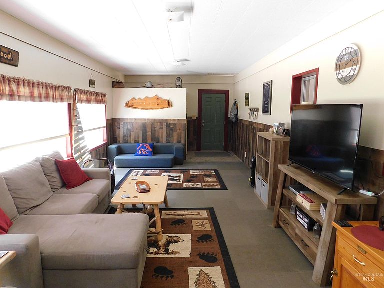 Listing photo 5