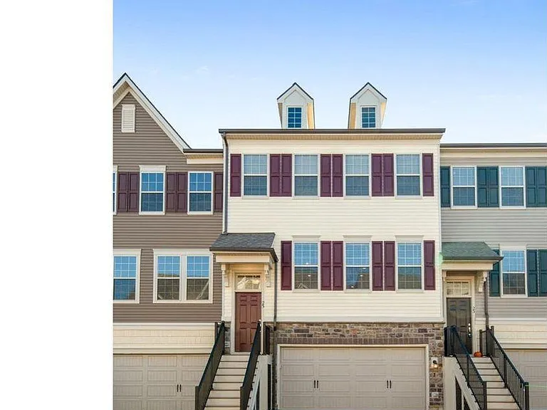 25 Eagle Ln — Photo 2