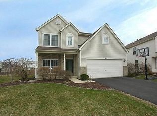 67 Canterbury Trl, Romeoville, IL 60446