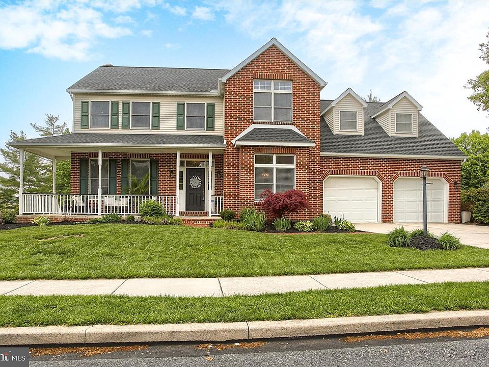 1st image of 328 E Meadow Dr
