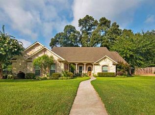 206 Travis Peak Trl, White Oak, TX 75693