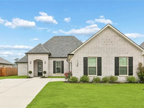 138 Cypresswood Dr, Belle Chasse, LA 70037