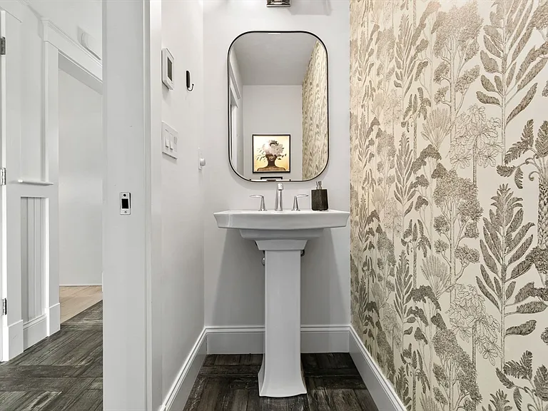 4 Gabaree Ct — Photo 13