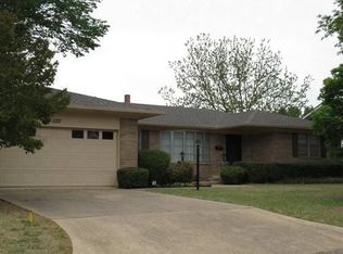 1127 Melody Dr, Ardmore, OK 73401