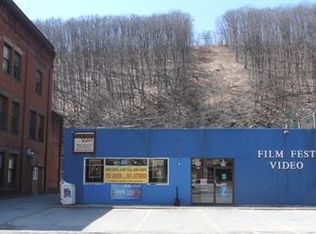 312 Seneca St, Oil City, PA 16301