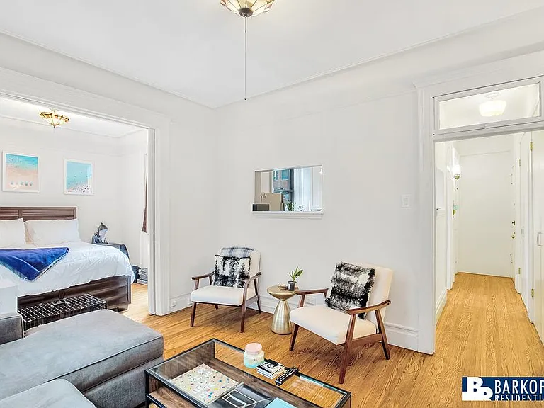 105 E 15th St #63 — Photo 4
