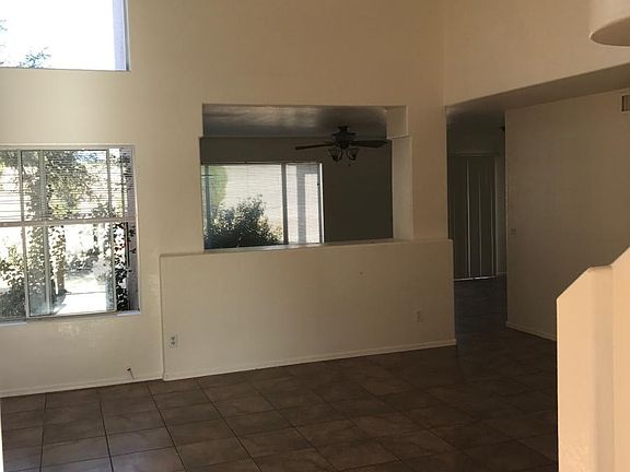 3rd image of 4018 E Meadow Dr