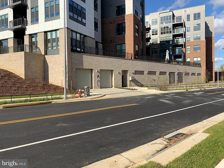Old Meadow Rd — Photo 23