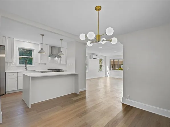 34 Grace Ave, Warwick, RI 02889