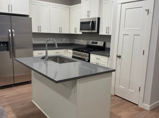 4081 SW 31st St, Gresham, OR 97080