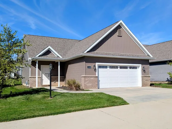 1138 Vision Cir, Mahomet, IL