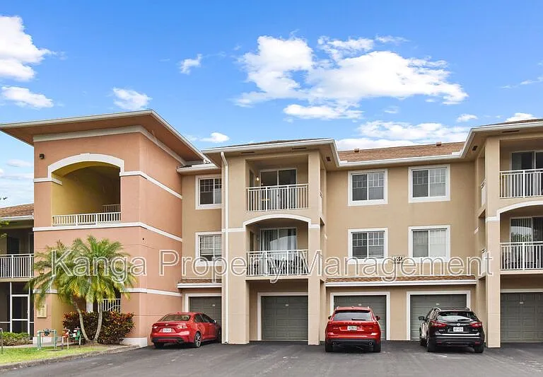 6556 Emerald Dunes Dr #302 — Photo 2