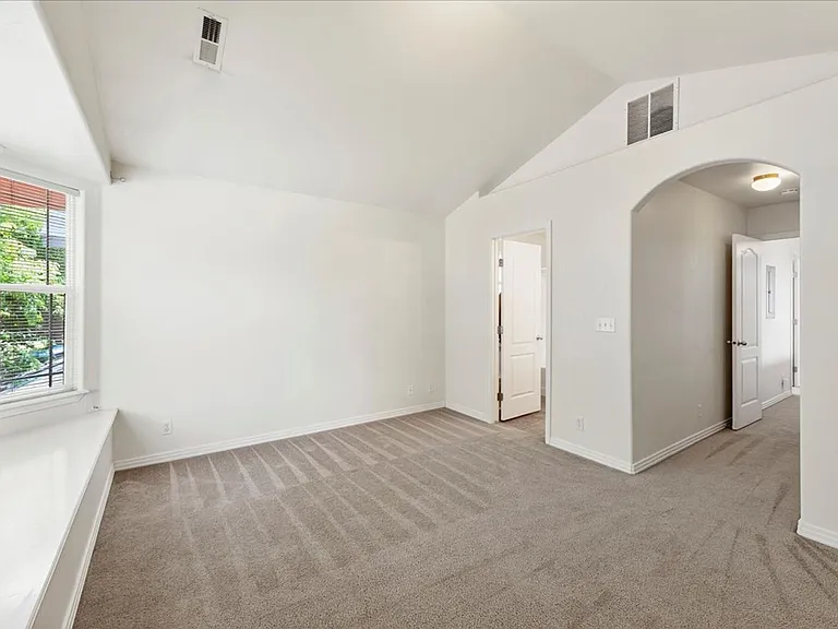1509 S Euclid Ave — Photo 22