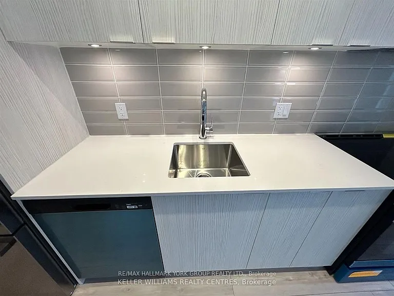 174 Clonmore Dr #2 — Photo 8
