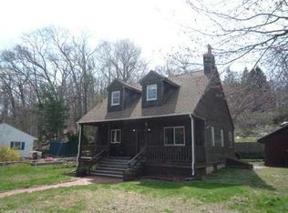 39 Long Pond Rd S, Ledyard, CT 06339