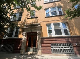 816 W Cornelia Ave #2, Chicago, IL 60657