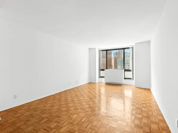 1 Irving Place image 4 of 12