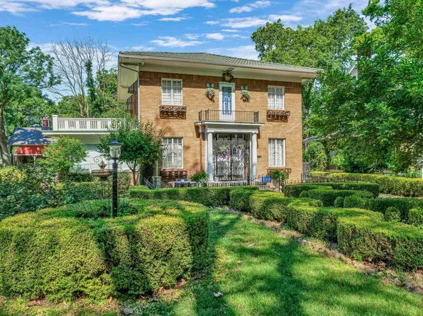 225 SW Greenwood Ave, Topeka, KS 66606