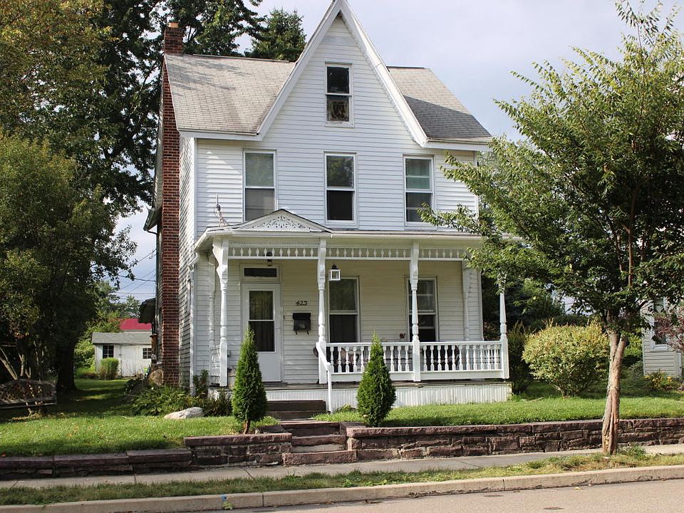 1st image of 423 Erie St