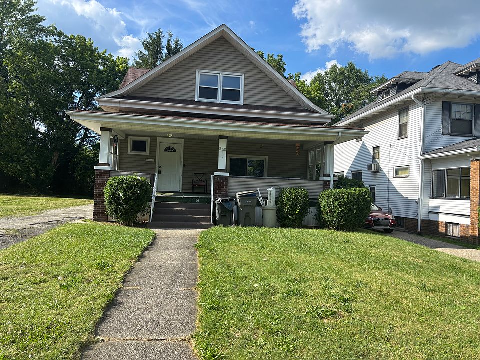 1st image of 250 E Auburndale Ave