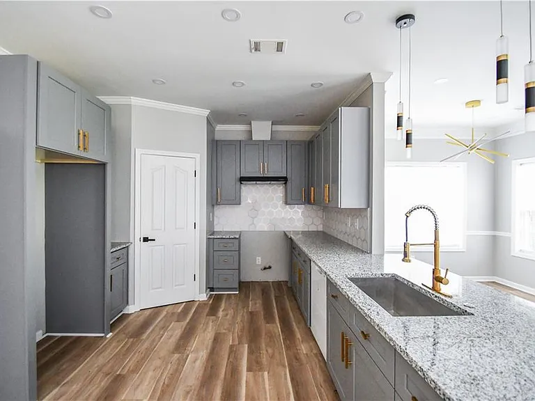 3338 Sims St — Photo 21