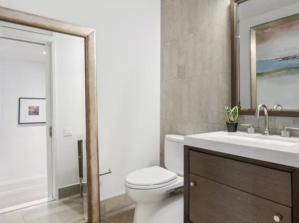 301 East 50th Street image 16 of 16