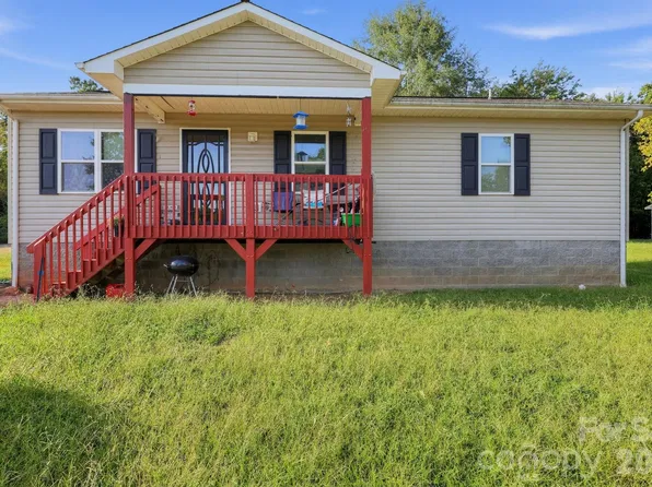 1063 Allman Ct, Morganton, NC 28655