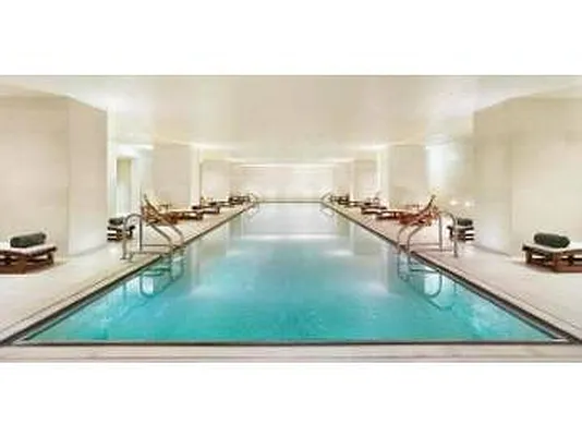 Rented by R New York | media 22