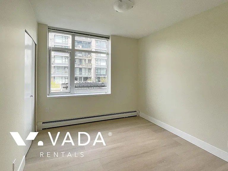 1320 Chesterfield Ave #405 — Photo 10