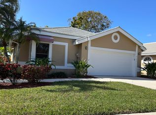 6153 Beaconwood Rd, Lake Worth, FL 33467