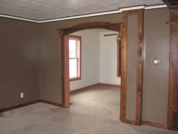 5th image of 921 Caroline St