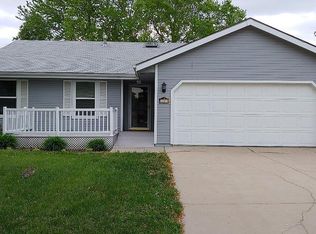 2601 SW Bingham Ct, Topeka, KS 66614