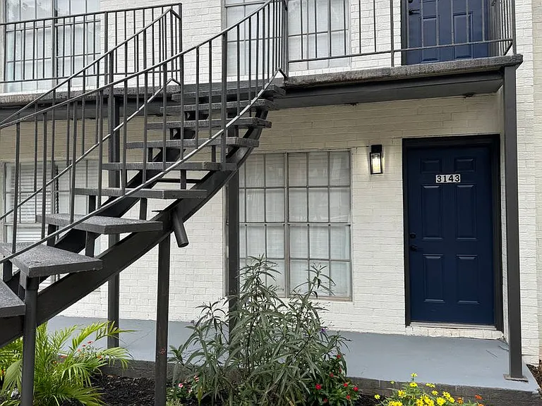 3128 Chateau Blvd — Photo 23