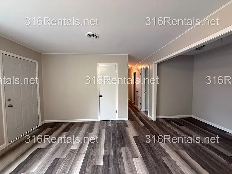4324 S Dover St — Photo 3