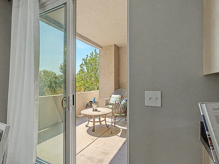 6200 Montano Plaza Dr NW Albuquerque, NM-59