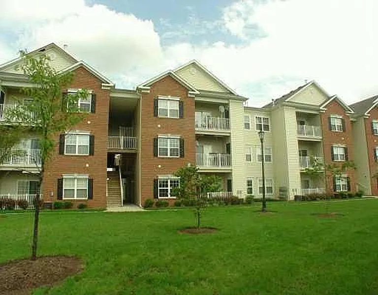 834 Dominick Ct